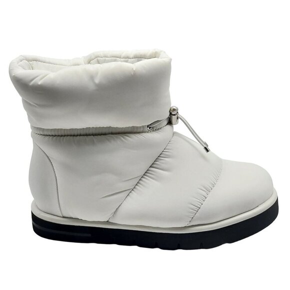 Stuart Weitzman Polar Lug Snow Boots Bootie Womens White Size 7B - Picture 1 of 9